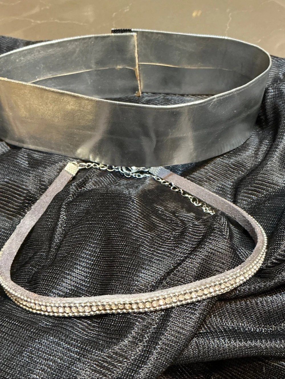 Silver Metallic Home Accent Ribbon Band and Crystal Studded Chocker